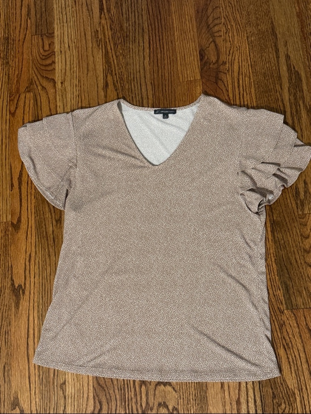 Adrianna Papell Blouse Taupe Neutral Microdot V-Neck Ruffle Cap Sleeve Top